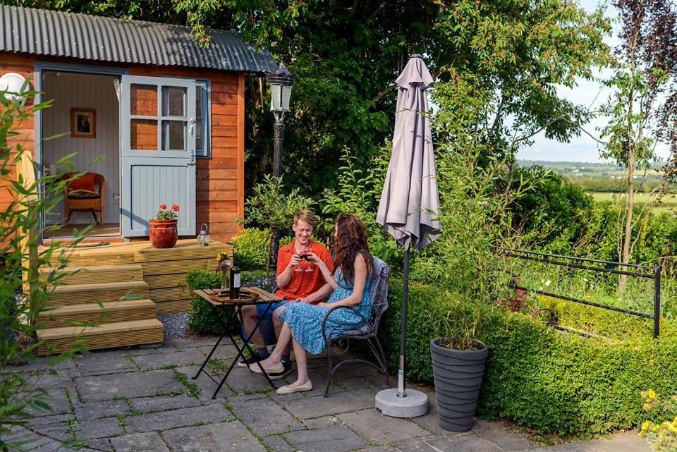 Hawthorn Hut Kilkenny Glamping At Jenkinstown House Otel Jenkinstown Park Dış mekan fotoğraf