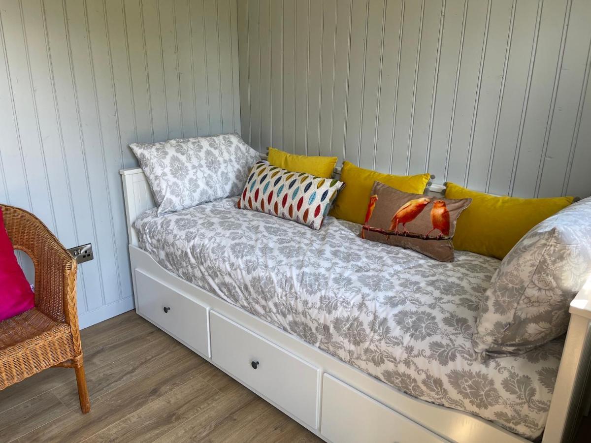 Hawthorn Hut Kilkenny Glamping At Jenkinstown House Otel Jenkinstown Park Dış mekan fotoğraf
